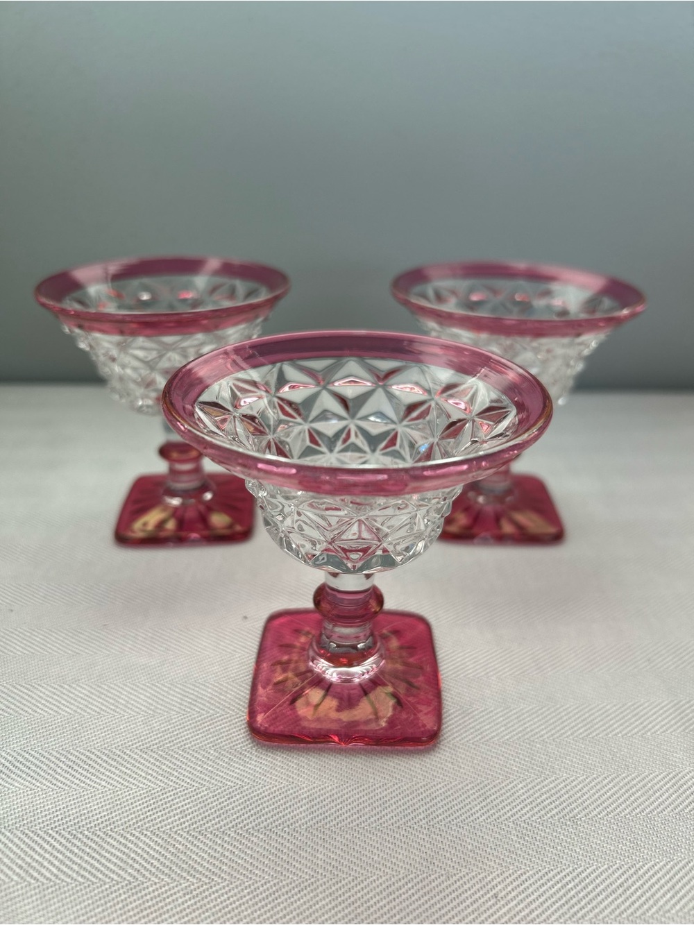 Indiana Glass Pink-Trimmed Clear Compote Dessert Cups